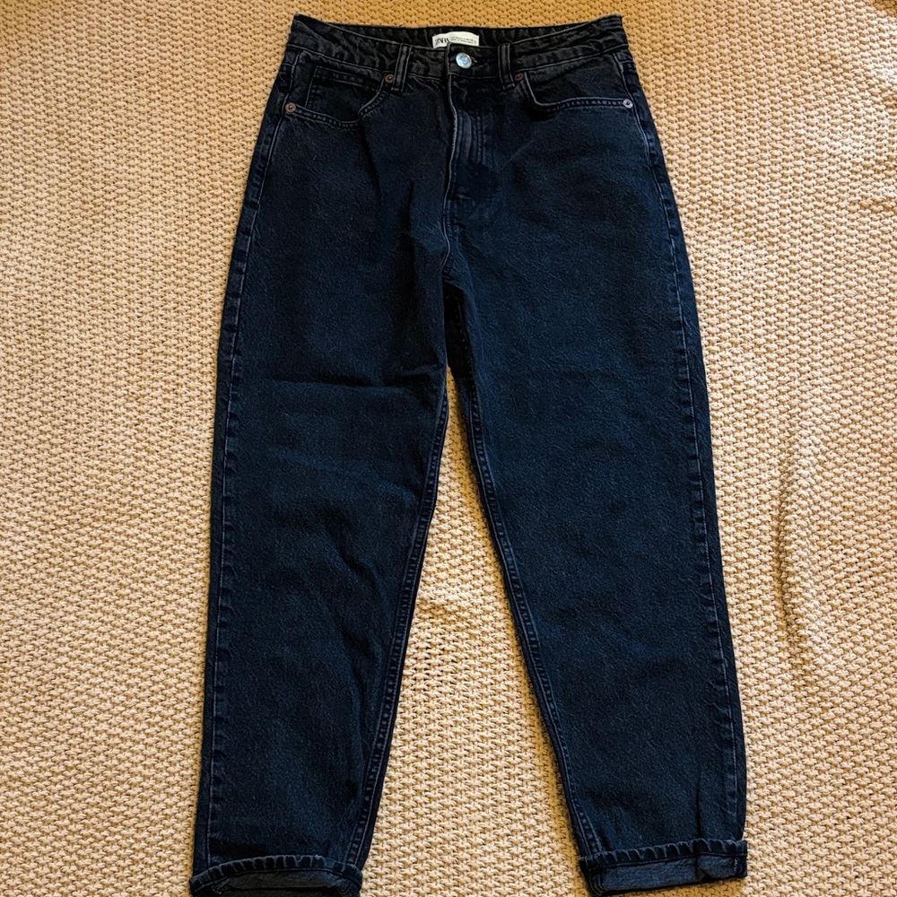 Zara High-Waist Mom Black Jeans